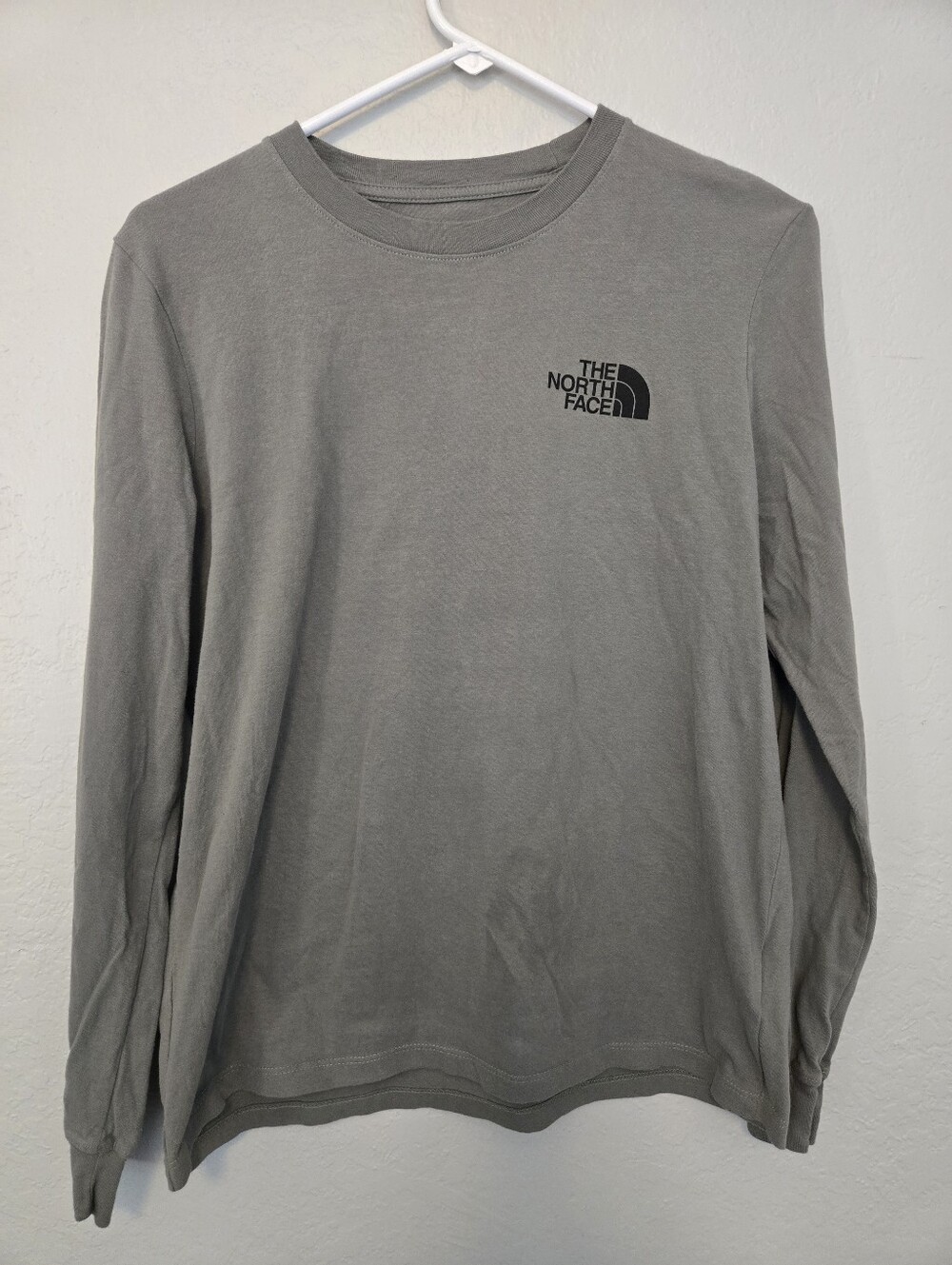 The North Face Women's Long Sleeve Crew Shirt - Gray, Size Medium